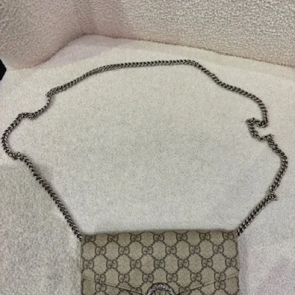 Gucci Cream and Gray Clutch with Dionysus Detail - Picture 2 of 7